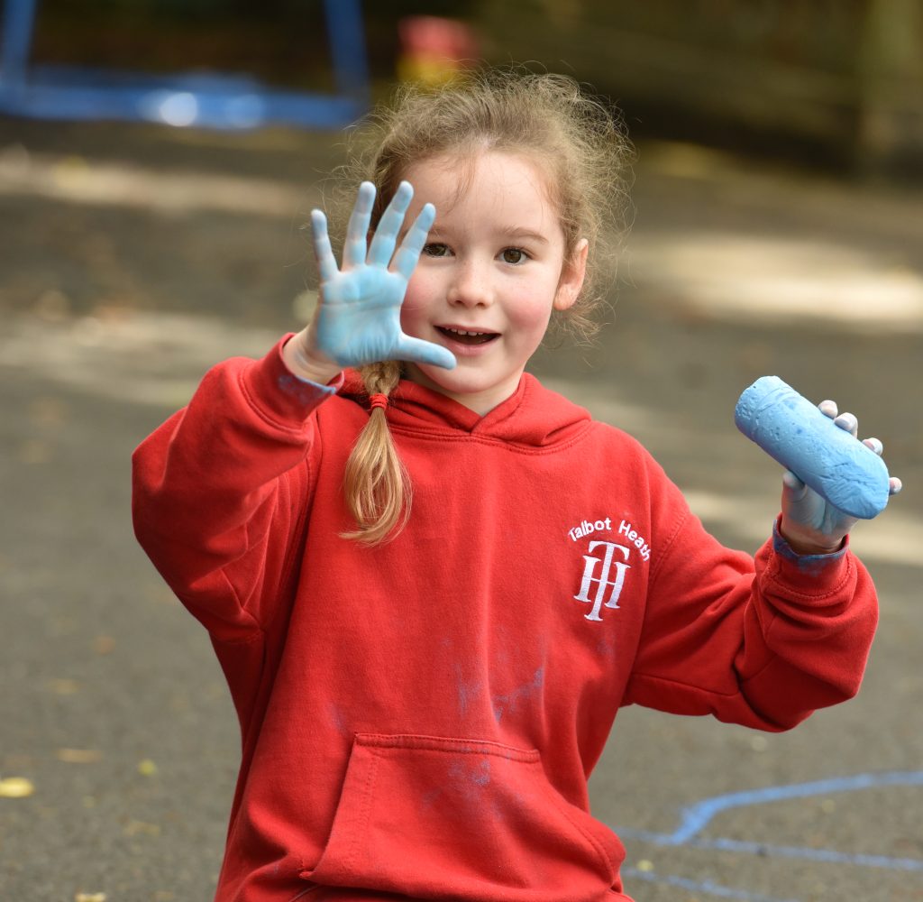 y2 chalk hand Junior