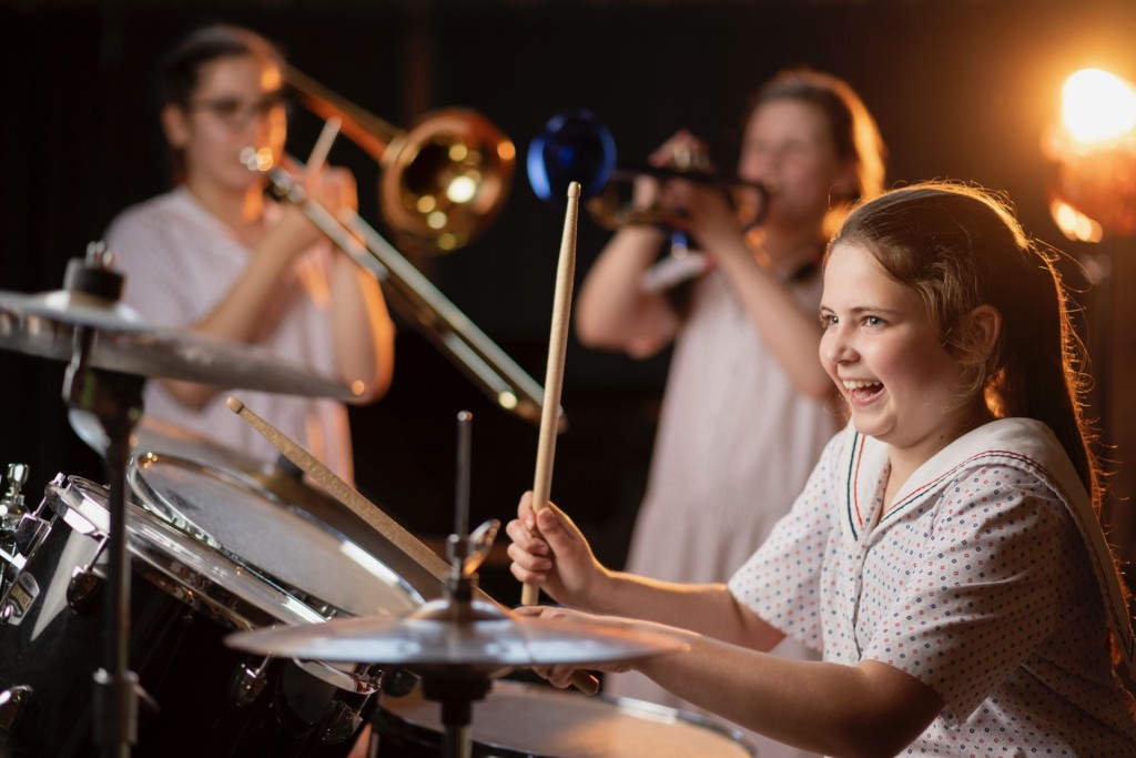 Talbto Heath Junior School Music Lesson